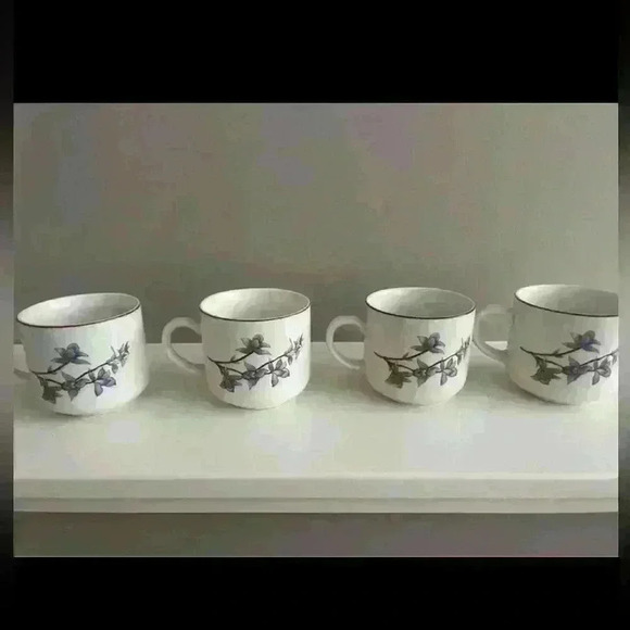 Beautiful vintage wood hill reversible mugs - Picture 3 of 4